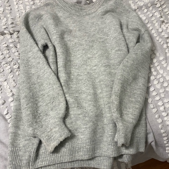 Grey Sweater - Picture 1 of 2